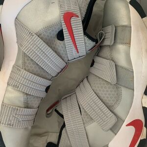 Used LEBRON SOLDIER XI SFG